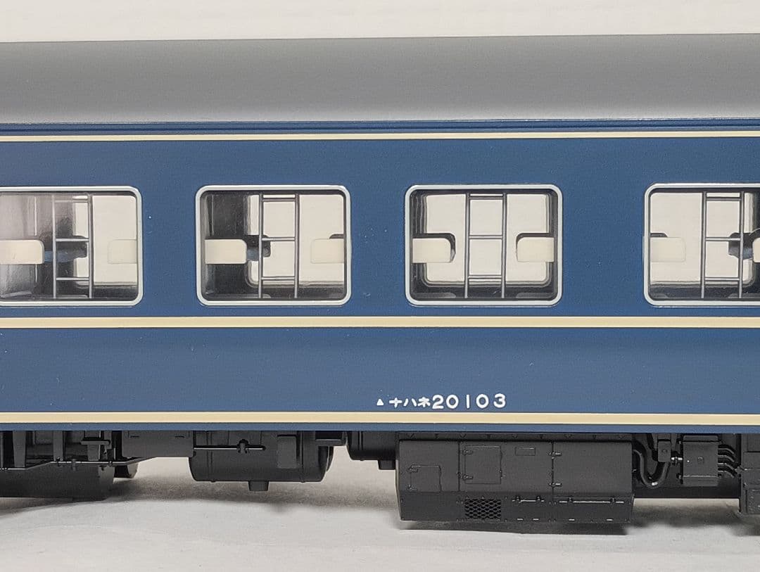 ① KATO HO 1-519 ナハネ20 2両セット ブルートレイン EF65