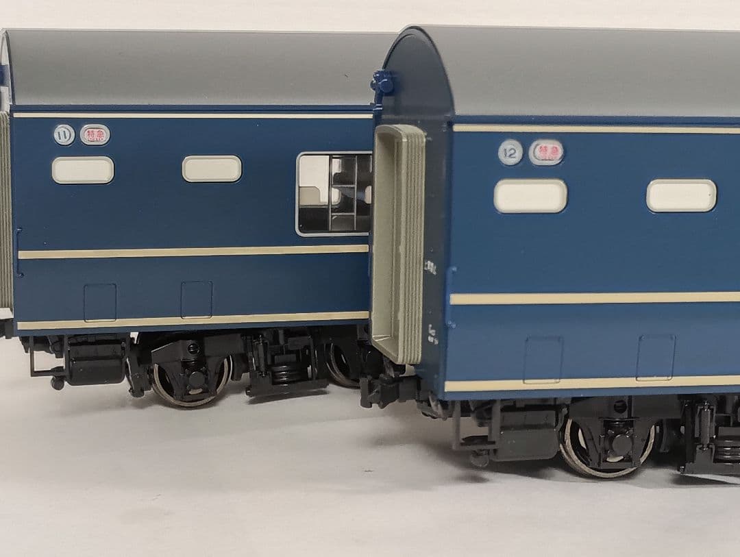 ① KATO HO 1-519 ナハネ20 2両セット ブルートレイン EF65