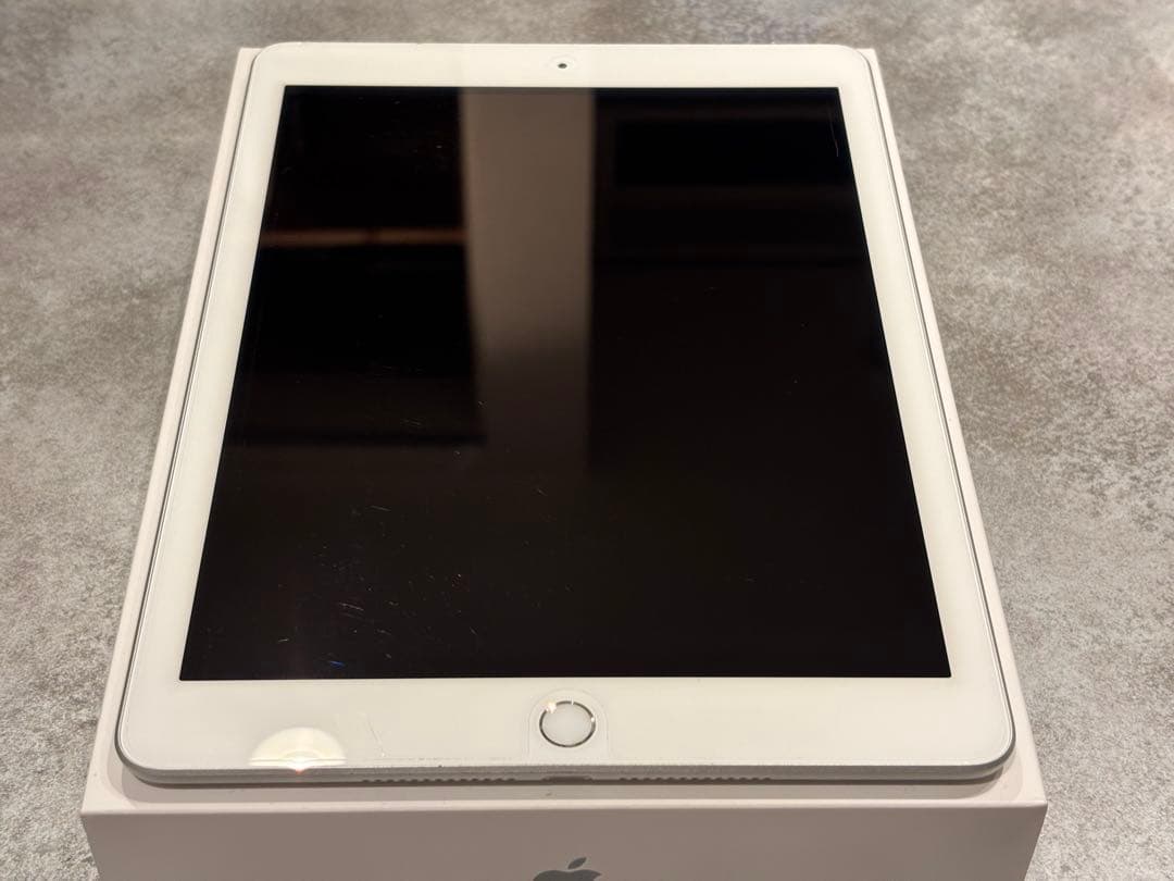 おまけ付き！iPad 第6世代 32g Wi-Fiモデル