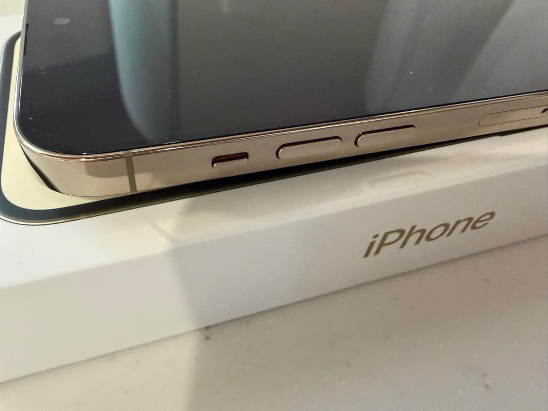 iPhone14pro max 256GB ゴールド SIMフリー