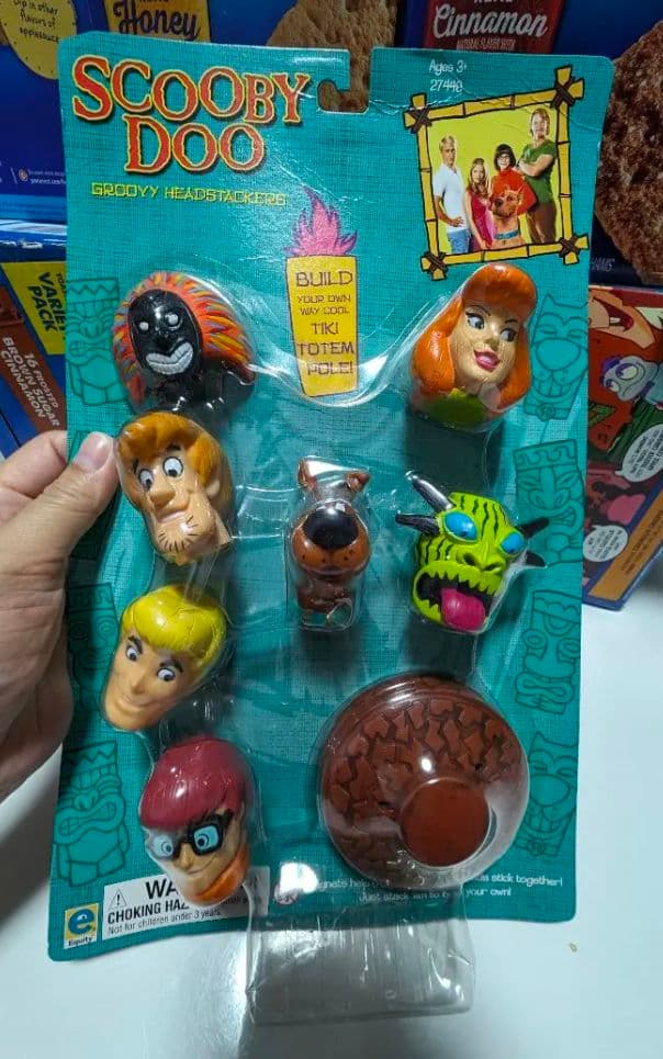 新品Scooby Doo Groovy Headstackersフィギュアセット