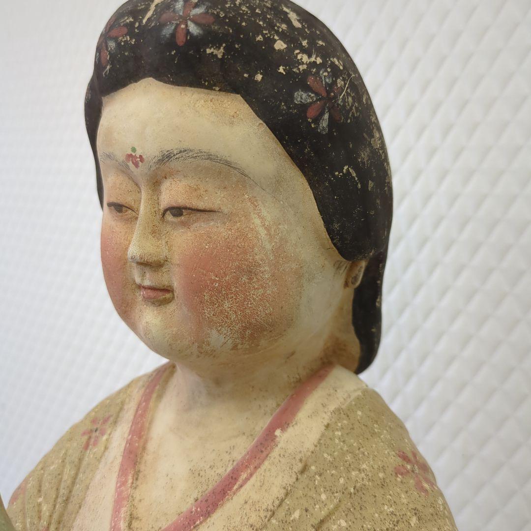 加彩婦女俑　中国　陶器製 女性像 鳥付き ディスプレイ　オブジェ