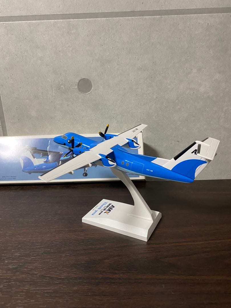 激レア！！天草エアライン　DHC8-100 1/100スケール　フィギュア