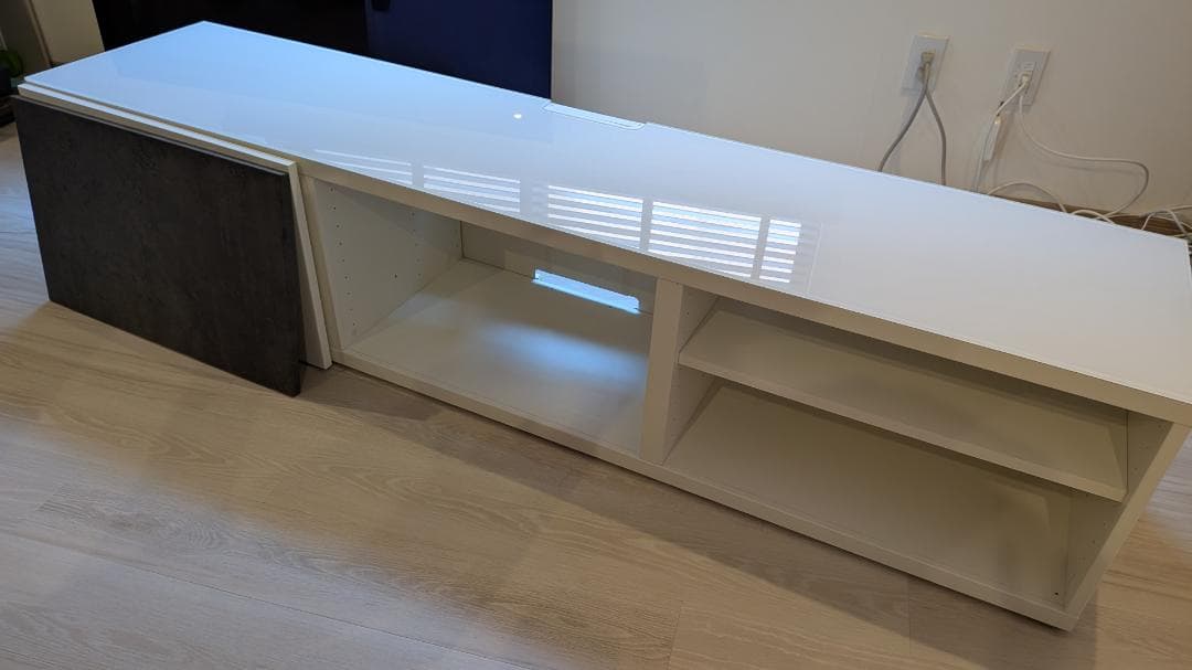 値下げしました　美品　IKEA BESTÅ（ベストー）テレビボード　たのメル便