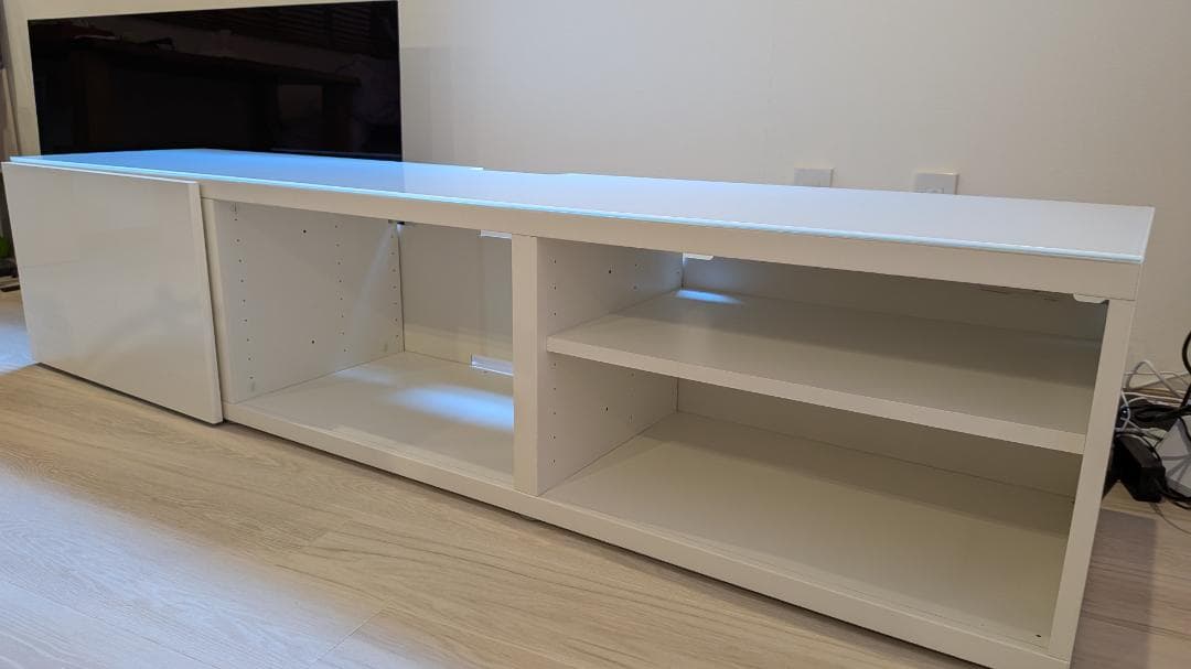 値下げしました　美品　IKEA BESTÅ（ベストー）テレビボード　たのメル便