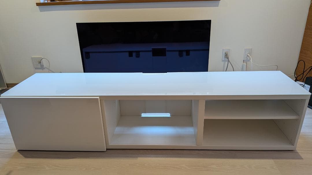値下げしました　美品　IKEA BESTÅ（ベストー）テレビボード　たのメル便