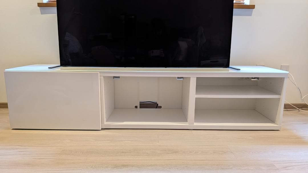 値下げしました　美品　IKEA BESTÅ（ベストー）テレビボード　たのメル便