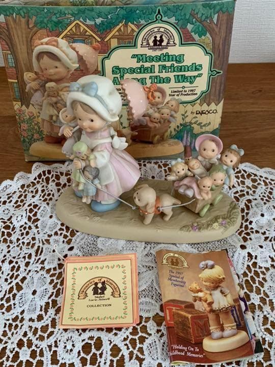 マーベルルーシーアトウェル　陶器人形　10周年スペシャル　素敵で特別な作品