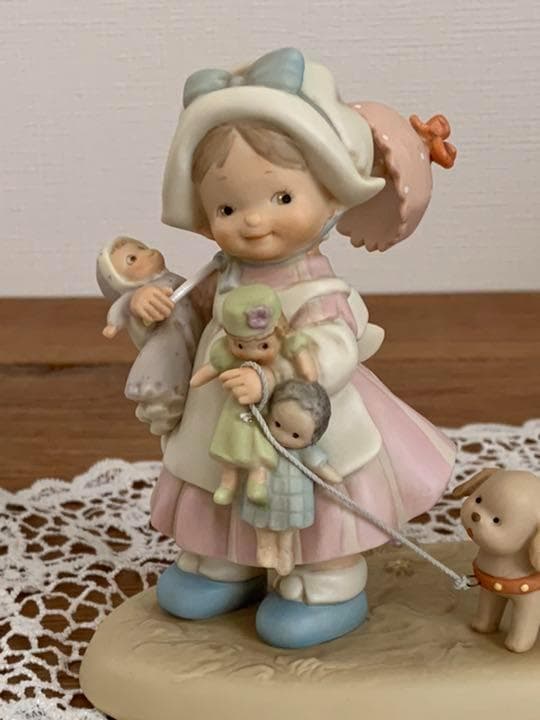 マーベルルーシーアトウェル　陶器人形　10周年スペシャル　素敵で特別な作品