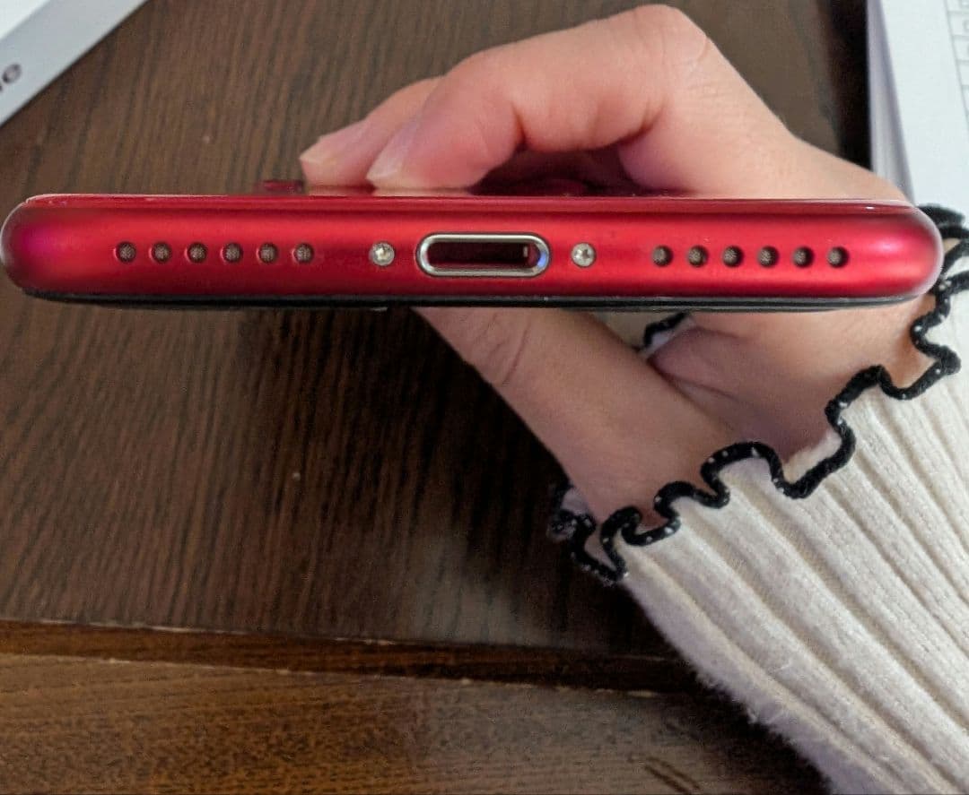 iPhoneSE第２世代(SE2) レッド