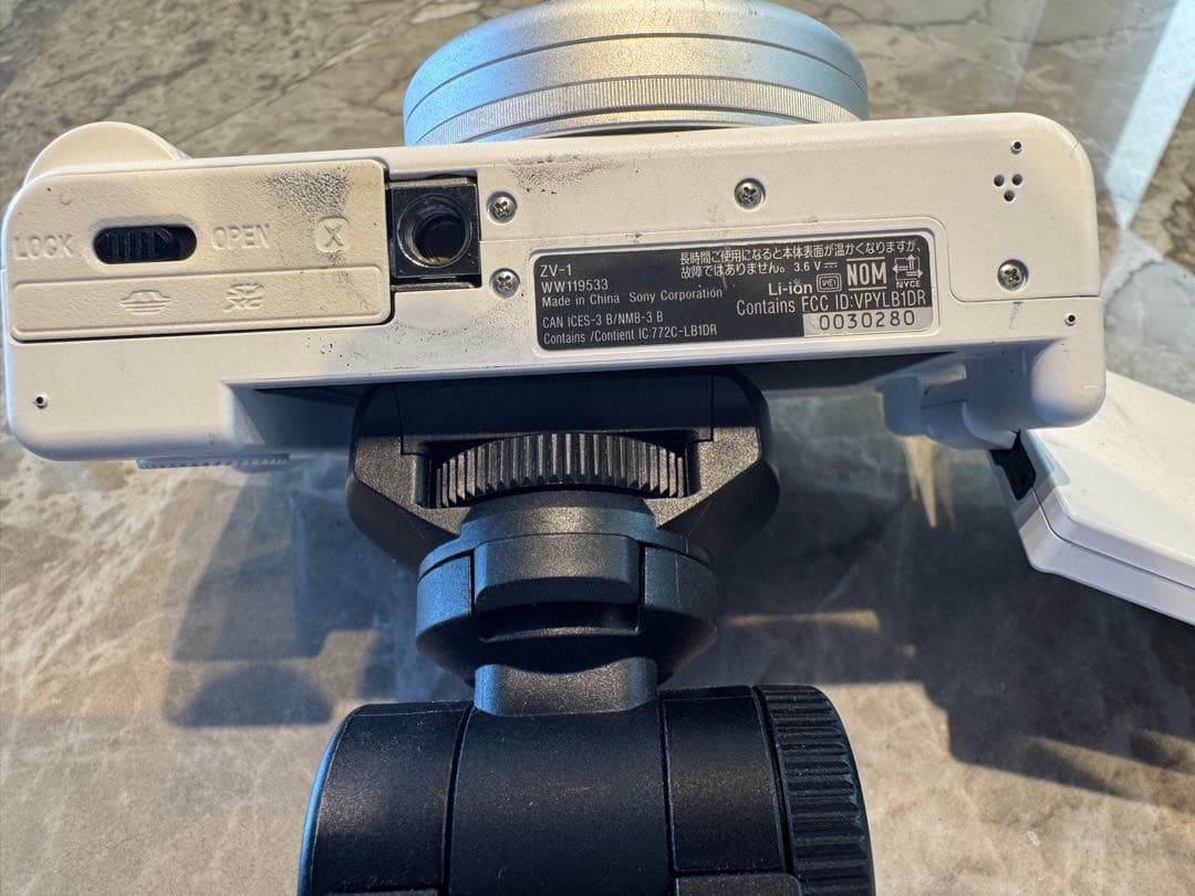 ウ*ト様 SONY ZV-1 ホワイト コンパクトデジタルカメラ＋シューティング