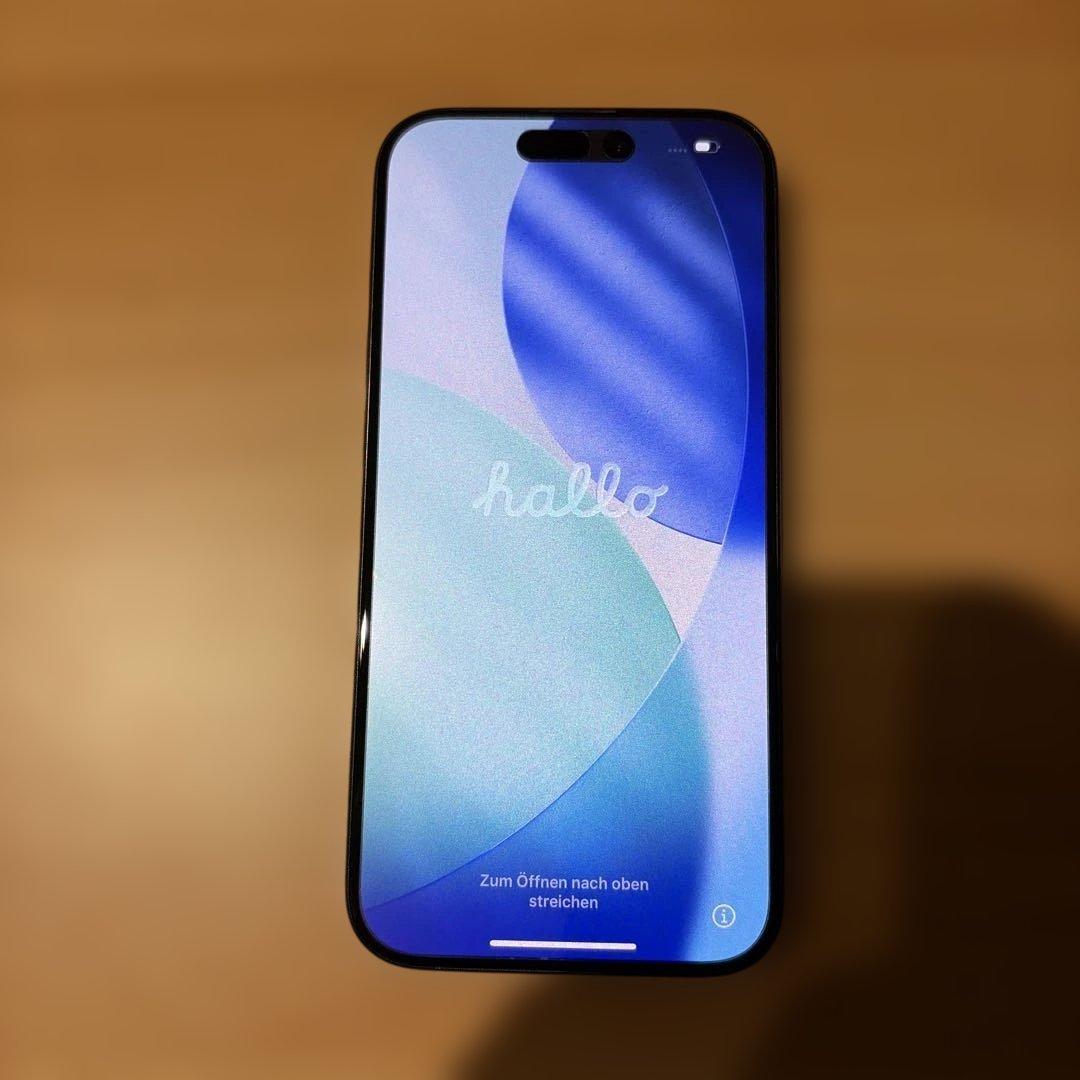 【美品】iPhone 15pro 128GBブラックチタニウムSIMフリー