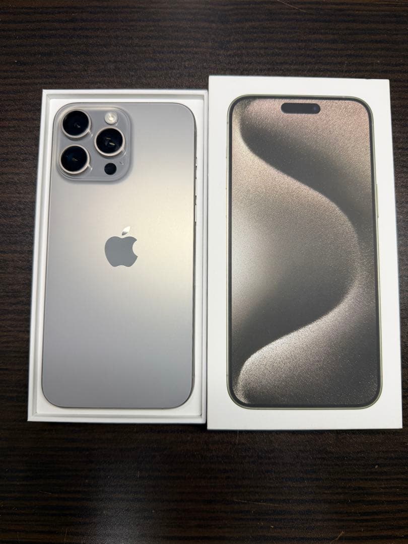 iPhone 15 Pro Max 512GBナチュラルチタニウム SIMフリー