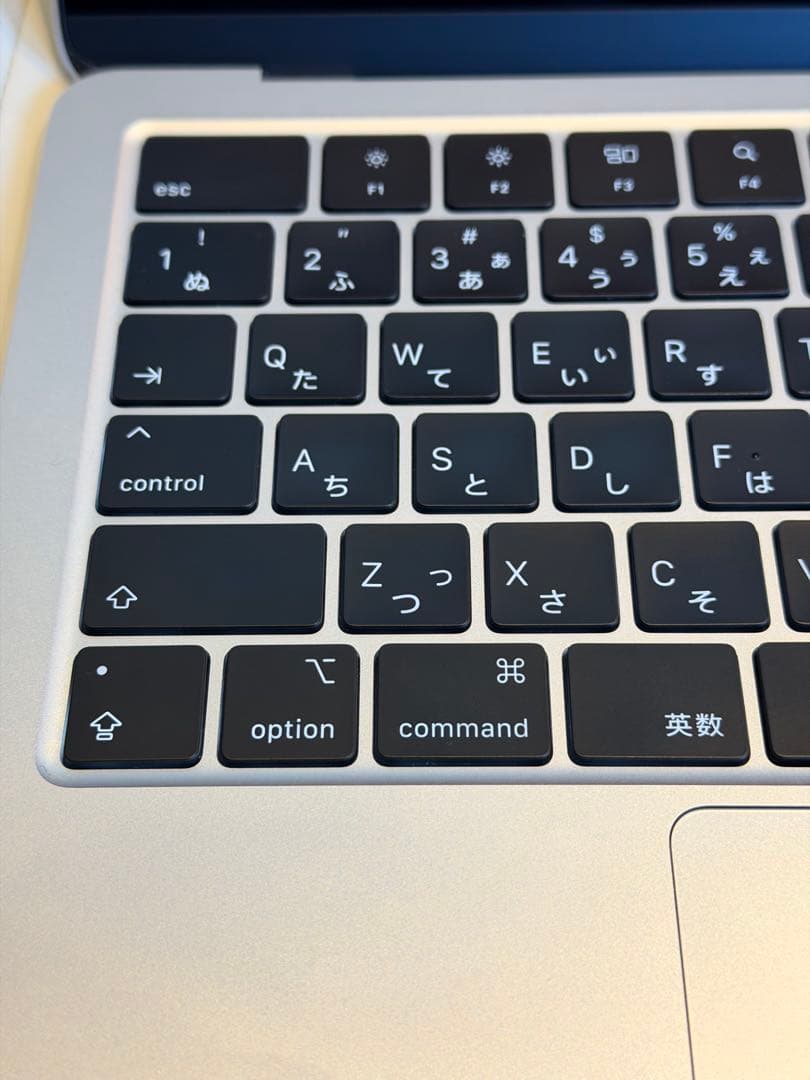 MacBook Air 13.6インチ M3 16GB JIS