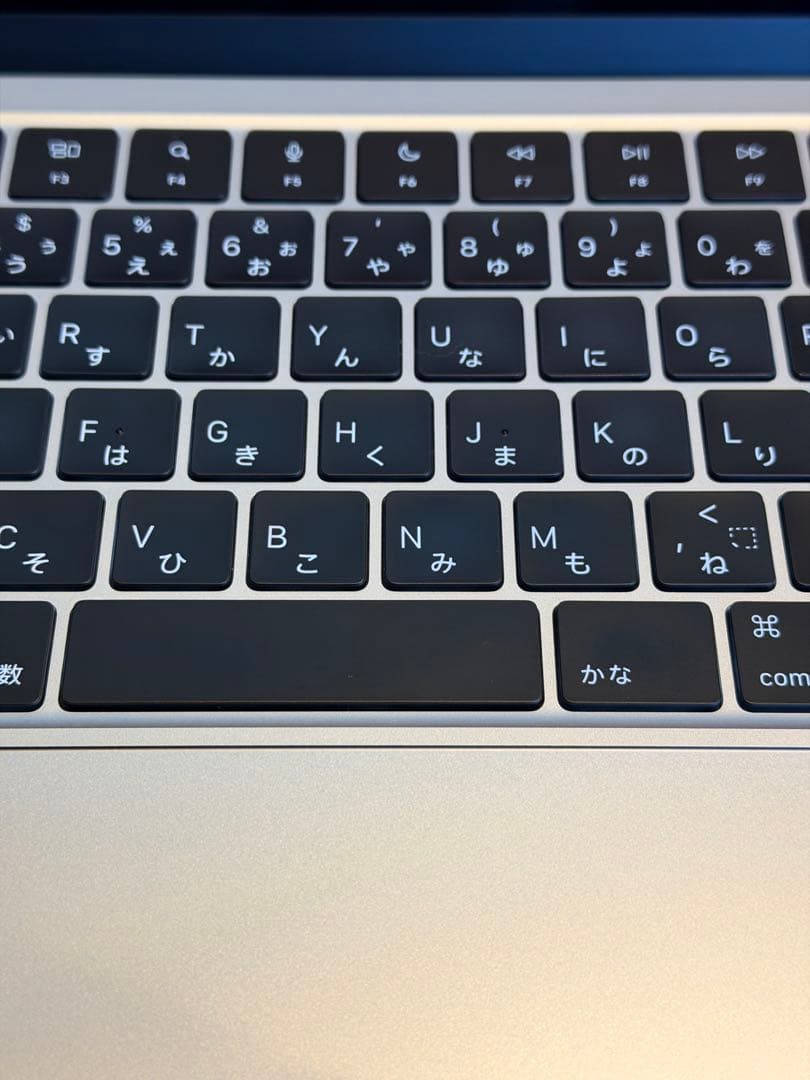 MacBook Air 13.6インチ M3 16GB JIS