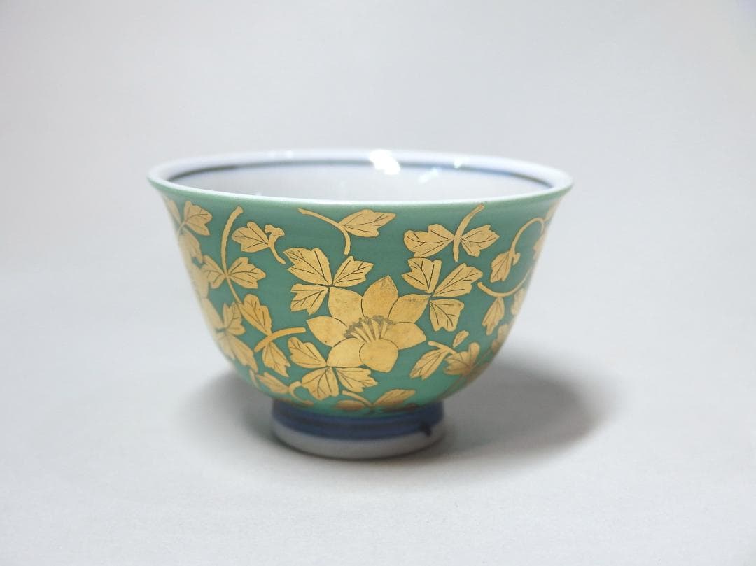 人間国宝吉田美統作/金襴手唐草文酒盃/ぐいのみ/盃/共箱/未使用品