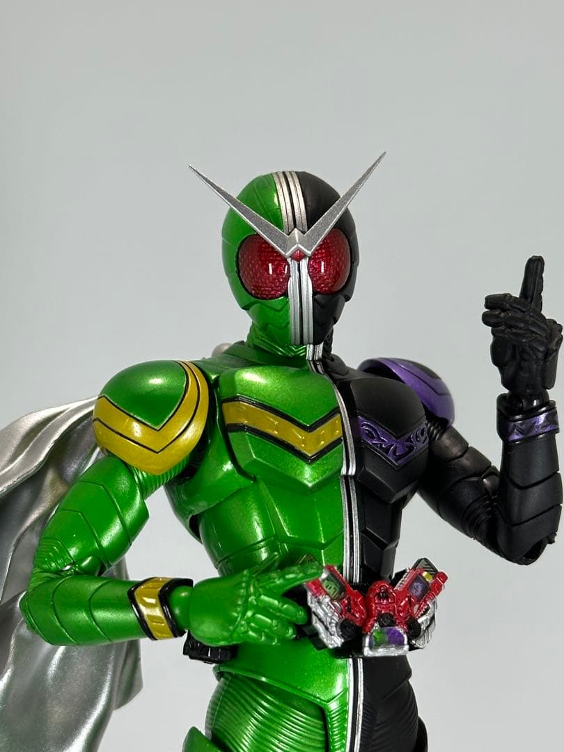 S.H.Figuarts(真骨彫製法)仮面ライダーWサイクロンジョーカー【初版】