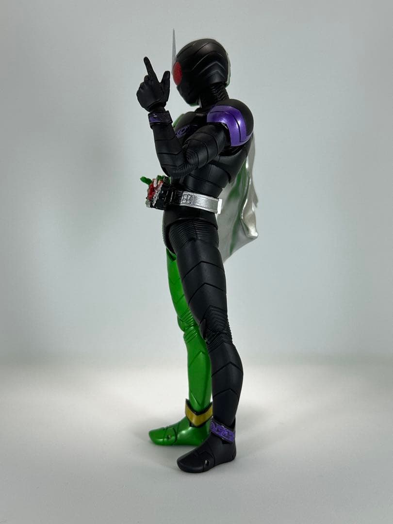 S.H.Figuarts(真骨彫製法)仮面ライダーWサイクロンジョーカー【初版】