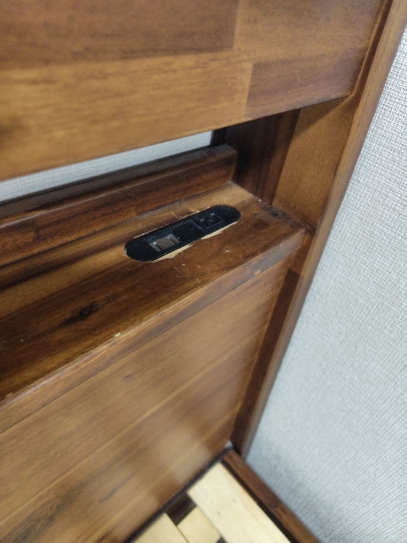 ニトリグランツ 木製シングルベッドフレーム 宮付き すのこベッド