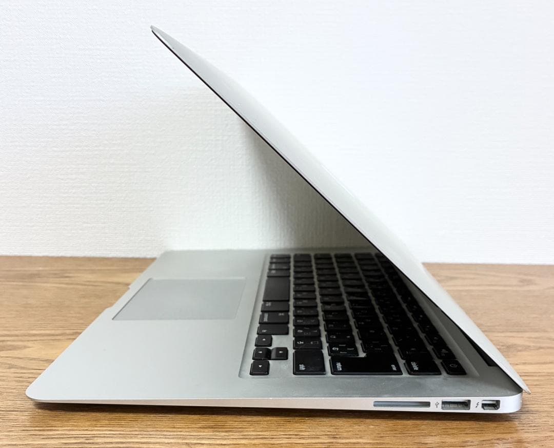 【送料無料】MacBook Air 13 2015 8GB 256GB