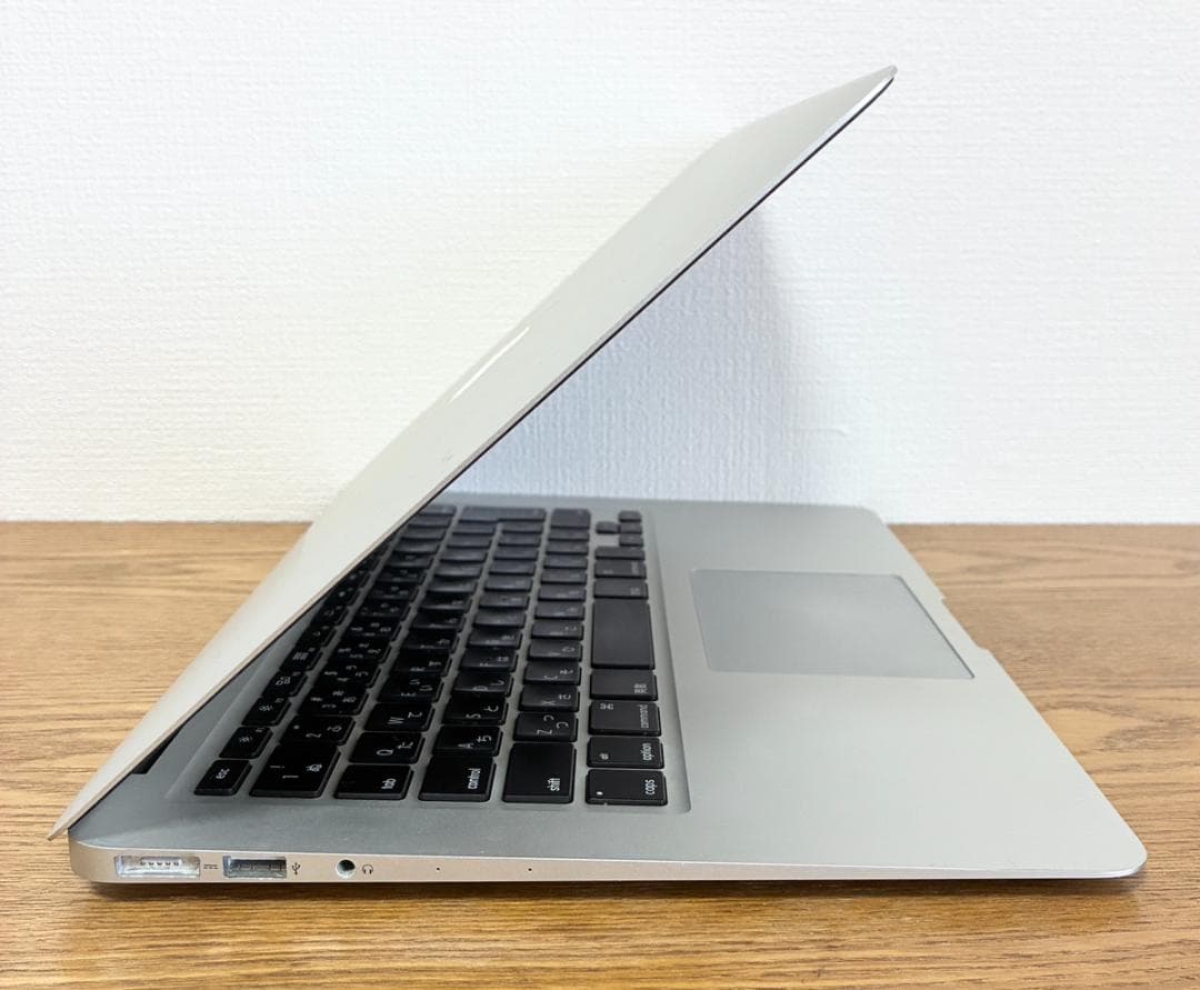 【送料無料】MacBook Air 13 2015 8GB 256GB