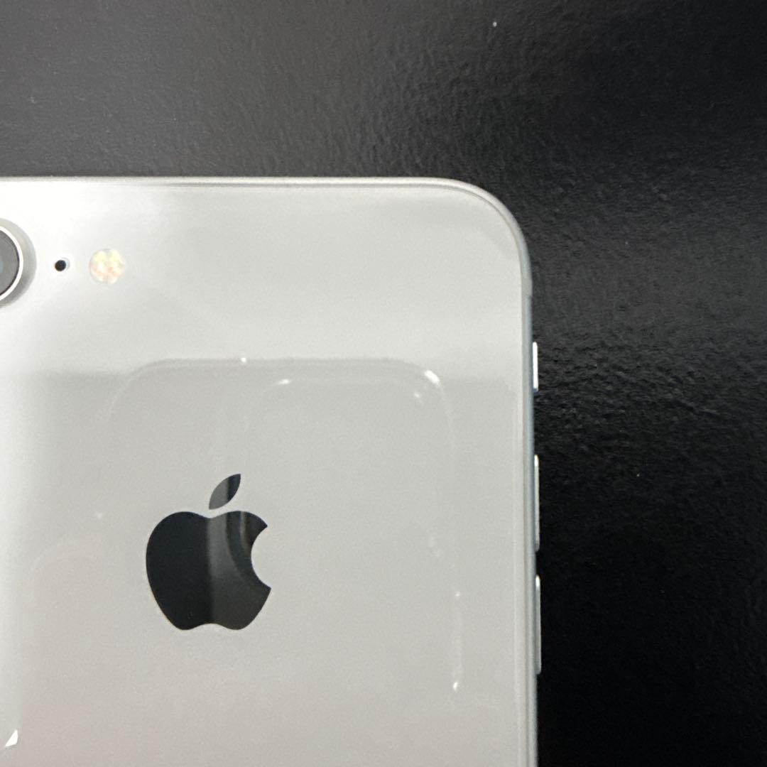 iPhone8 シルバー 256GB バッテリー83% SIMロックなし