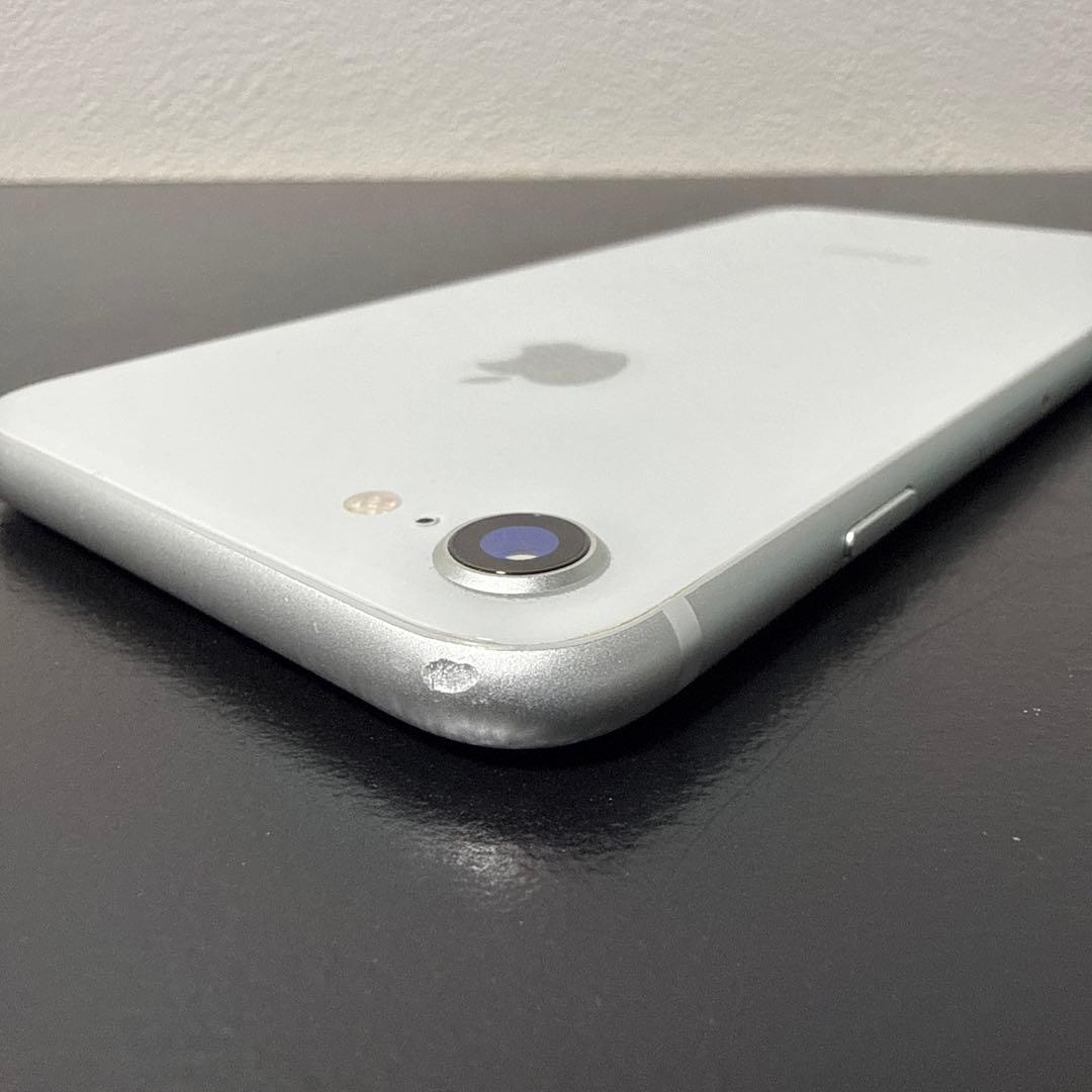 iPhone8 シルバー 256GB バッテリー83% SIMロックなし