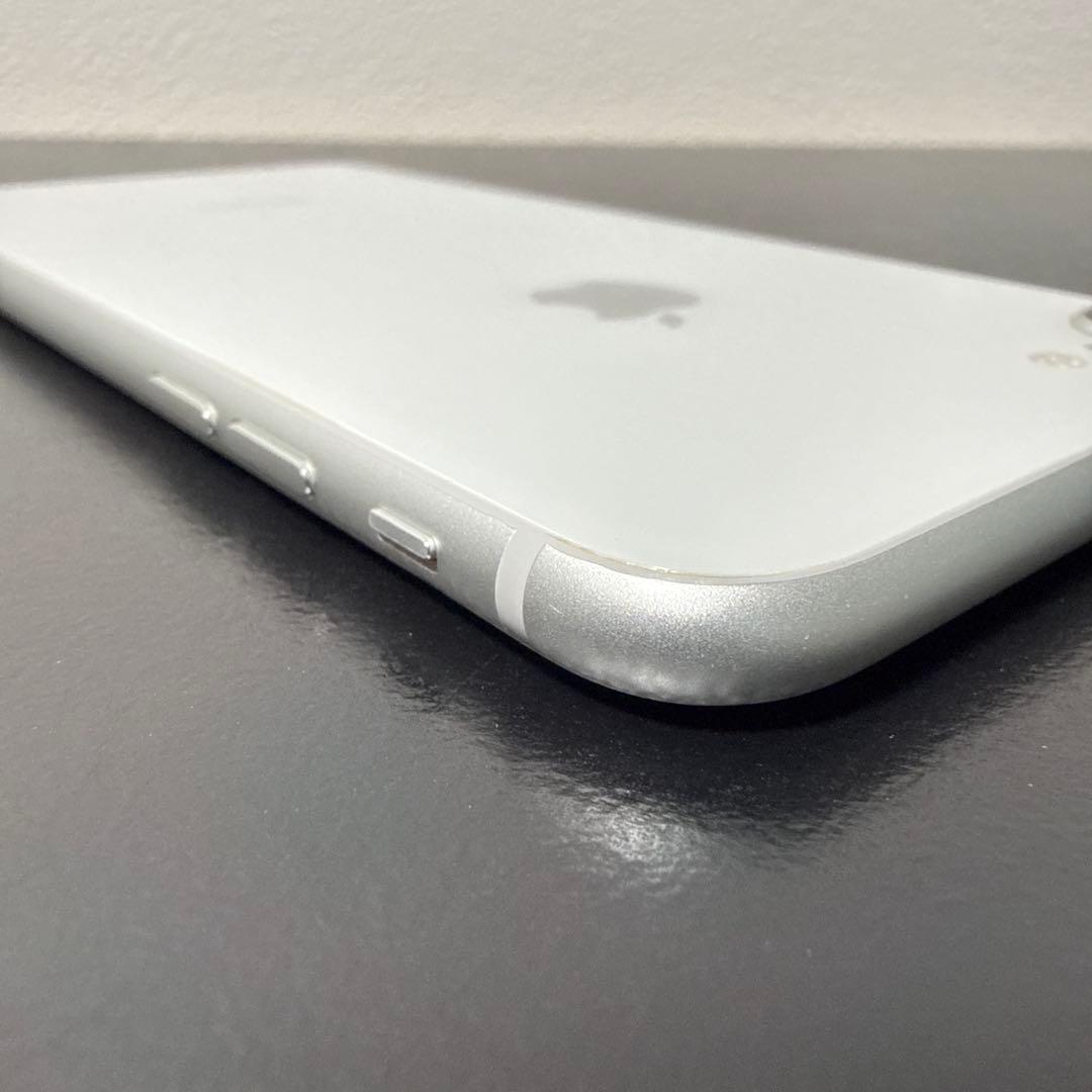 iPhone8 シルバー 256GB バッテリー83% SIMロックなし