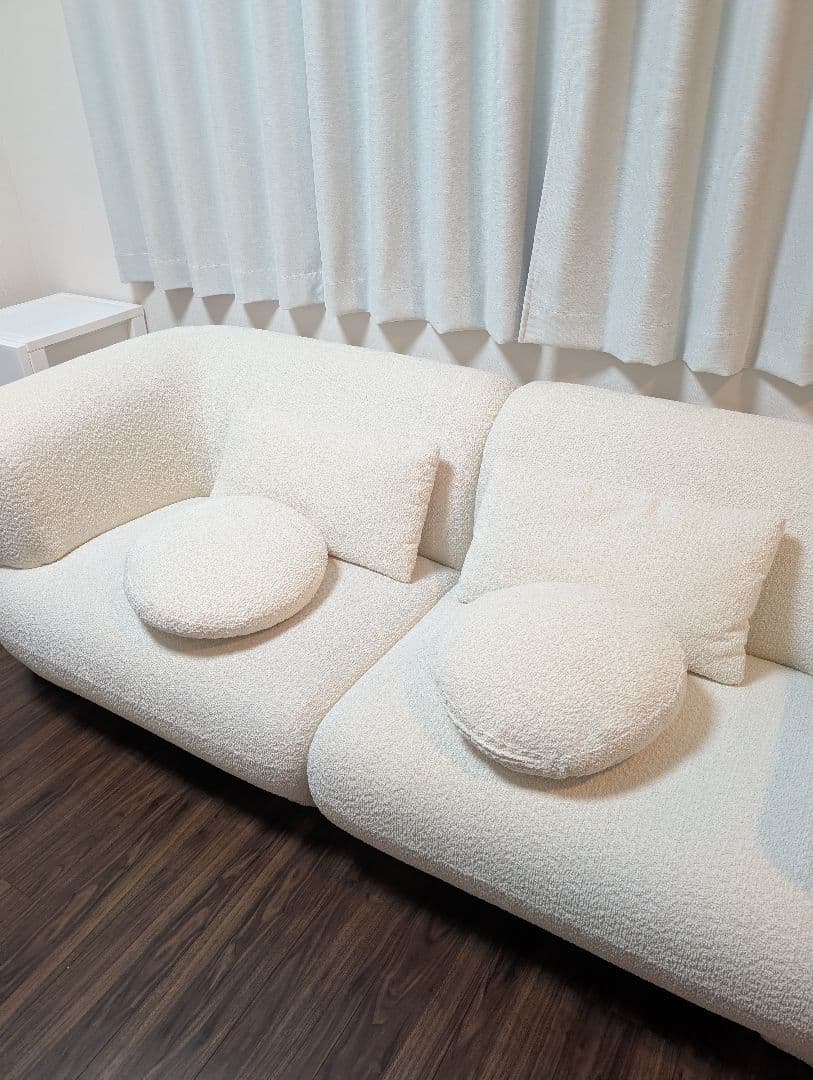 韓国インテリア風✨ ブークレ ローソファー 2人掛け ホワイト クッション付き