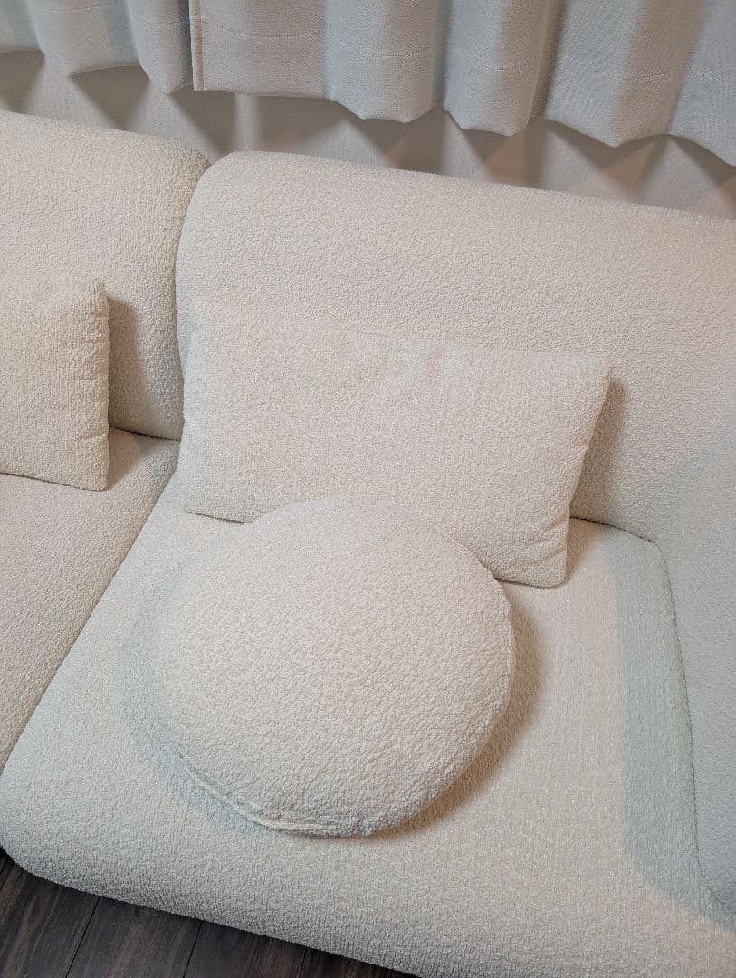 韓国インテリア風✨ ブークレ ローソファー 2人掛け ホワイト クッション付き