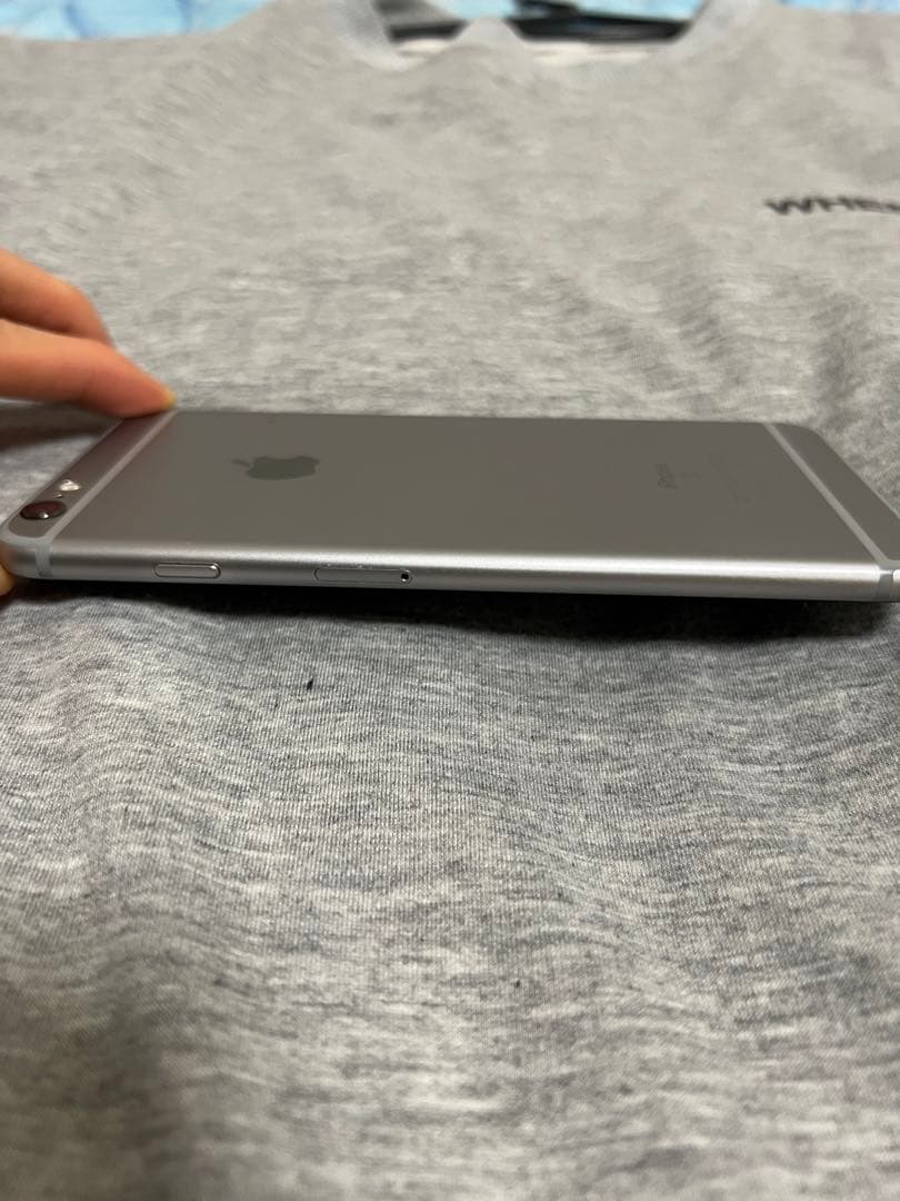Apple iPhone 6splus64GB シルバーSIMフリー