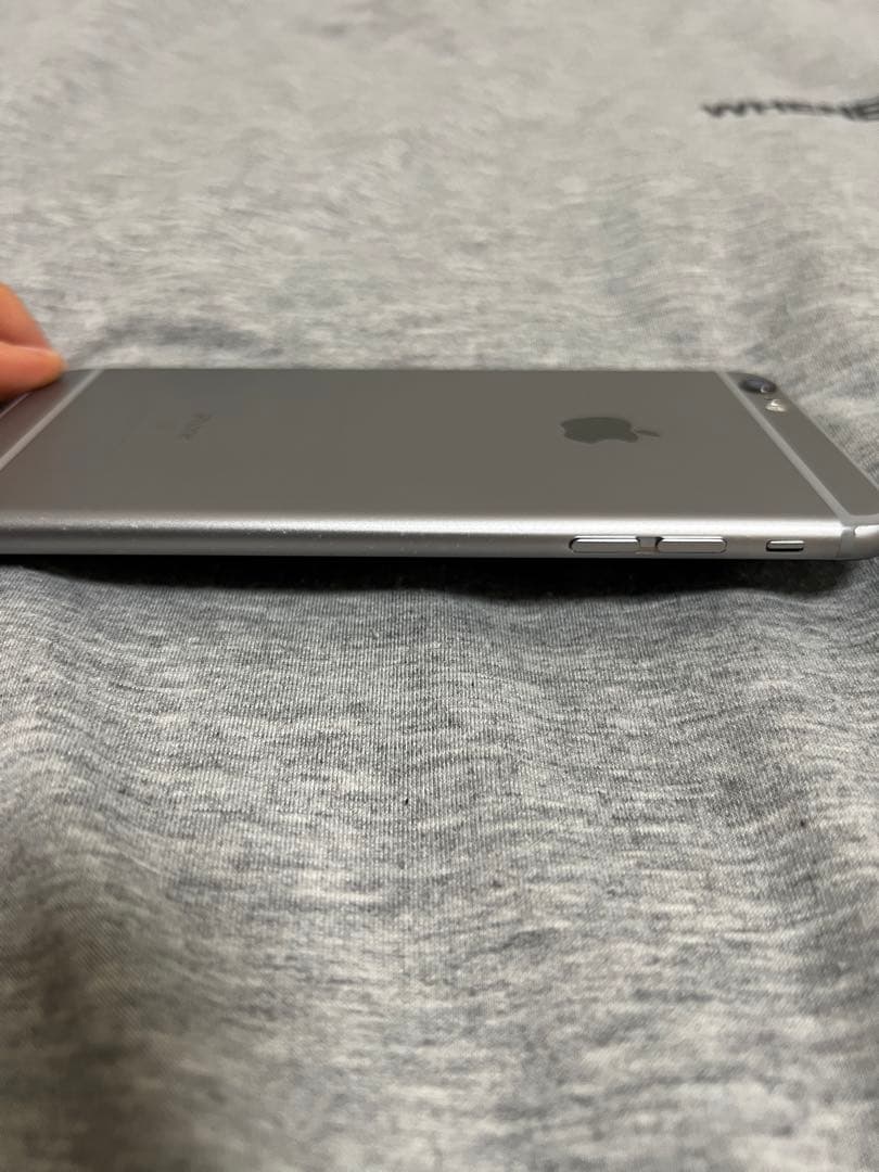 Apple iPhone 6splus64GB シルバーSIMフリー