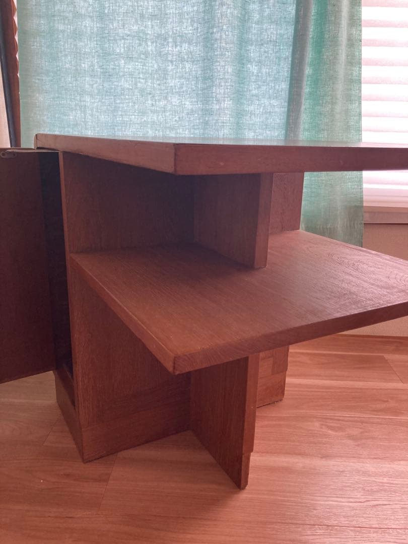 ぽんちさま専用　木製サイドテーブル 棚、扉付き ブラウン