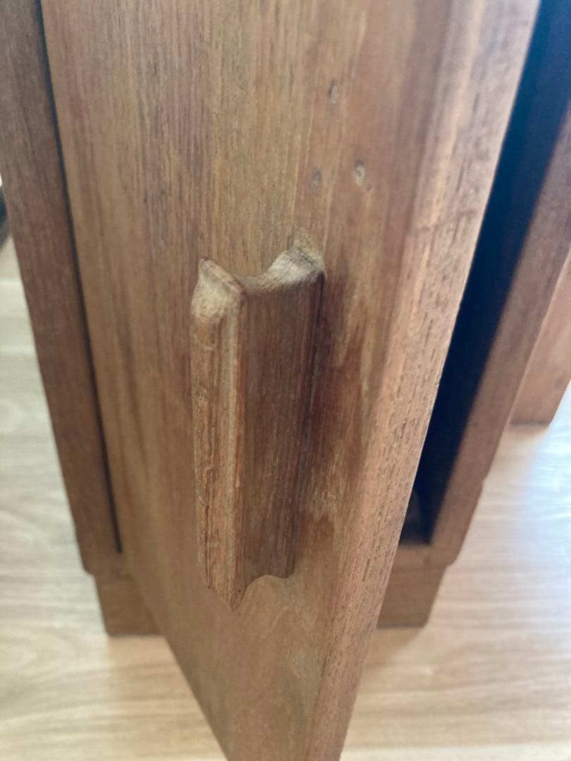 ぽんちさま専用　木製サイドテーブル 棚、扉付き ブラウン