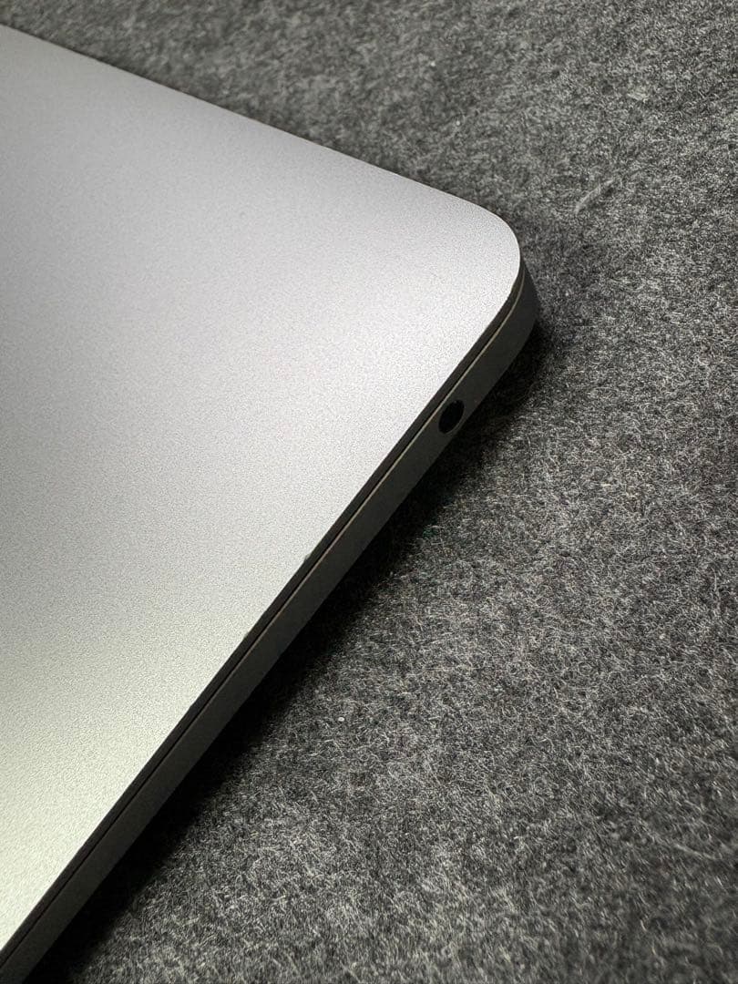 Apple MacBook Air M1 (2020) スペースグレイ