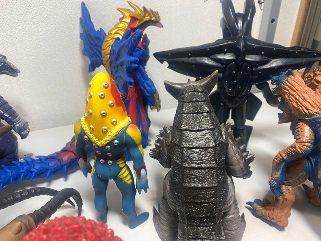 ソフビルーゴサイトグドンゴモラガルベロス　メトロン星人テレスドンピグモンゼットン