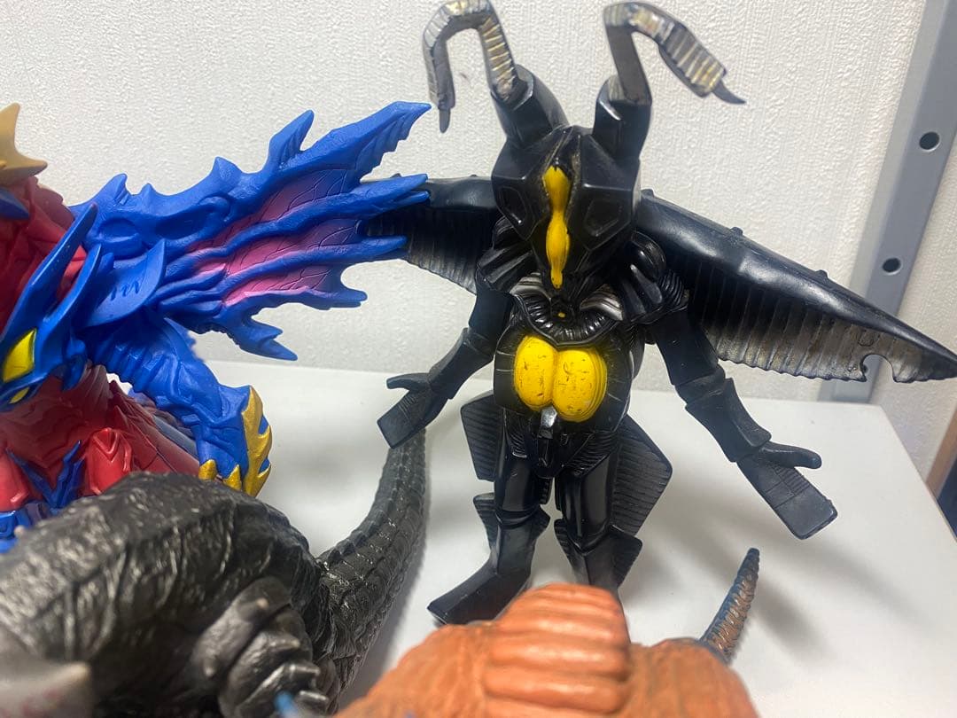 ソフビルーゴサイトグドンゴモラガルベロス　メトロン星人テレスドンピグモンゼットン