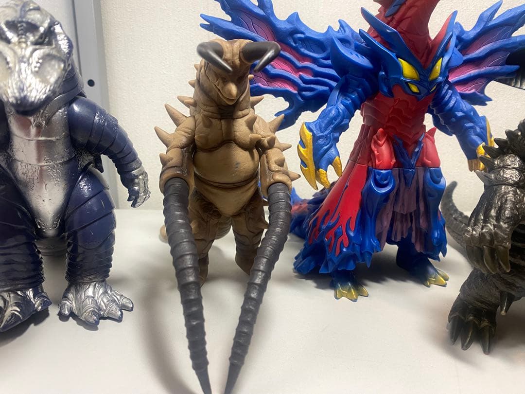 ソフビルーゴサイトグドンゴモラガルベロス　メトロン星人テレスドンピグモンゼットン