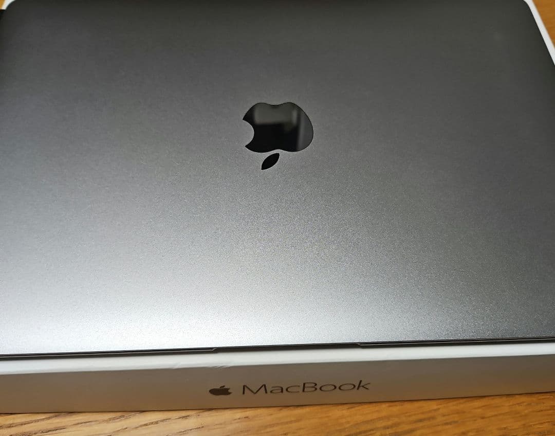 MacBook本体 MacBook (Retina, 12-inch, 2015)