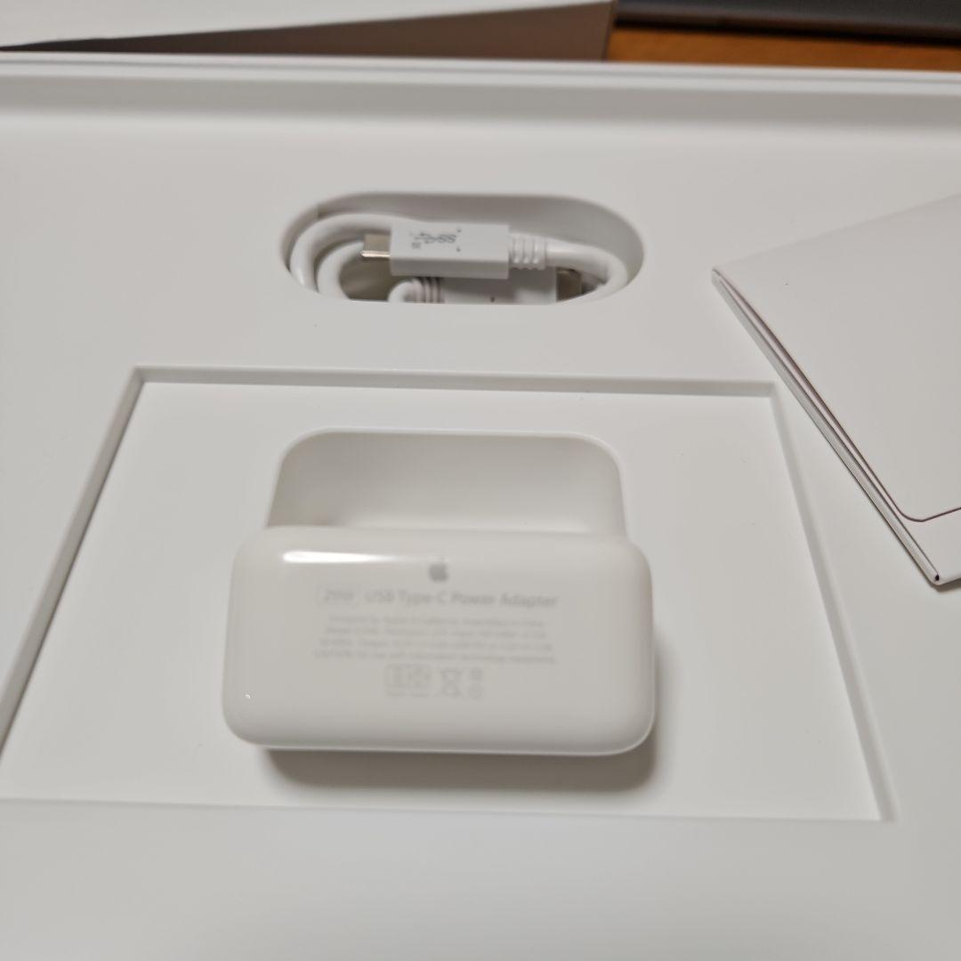 MacBook本体 MacBook (Retina, 12-inch, 2015)