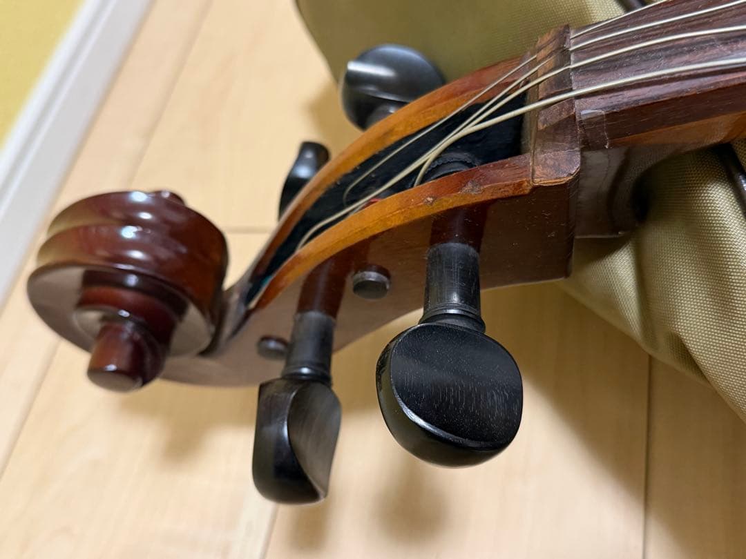 メーカー不明 チェロ 4/4 虎杢 弓 ソフトケース付き