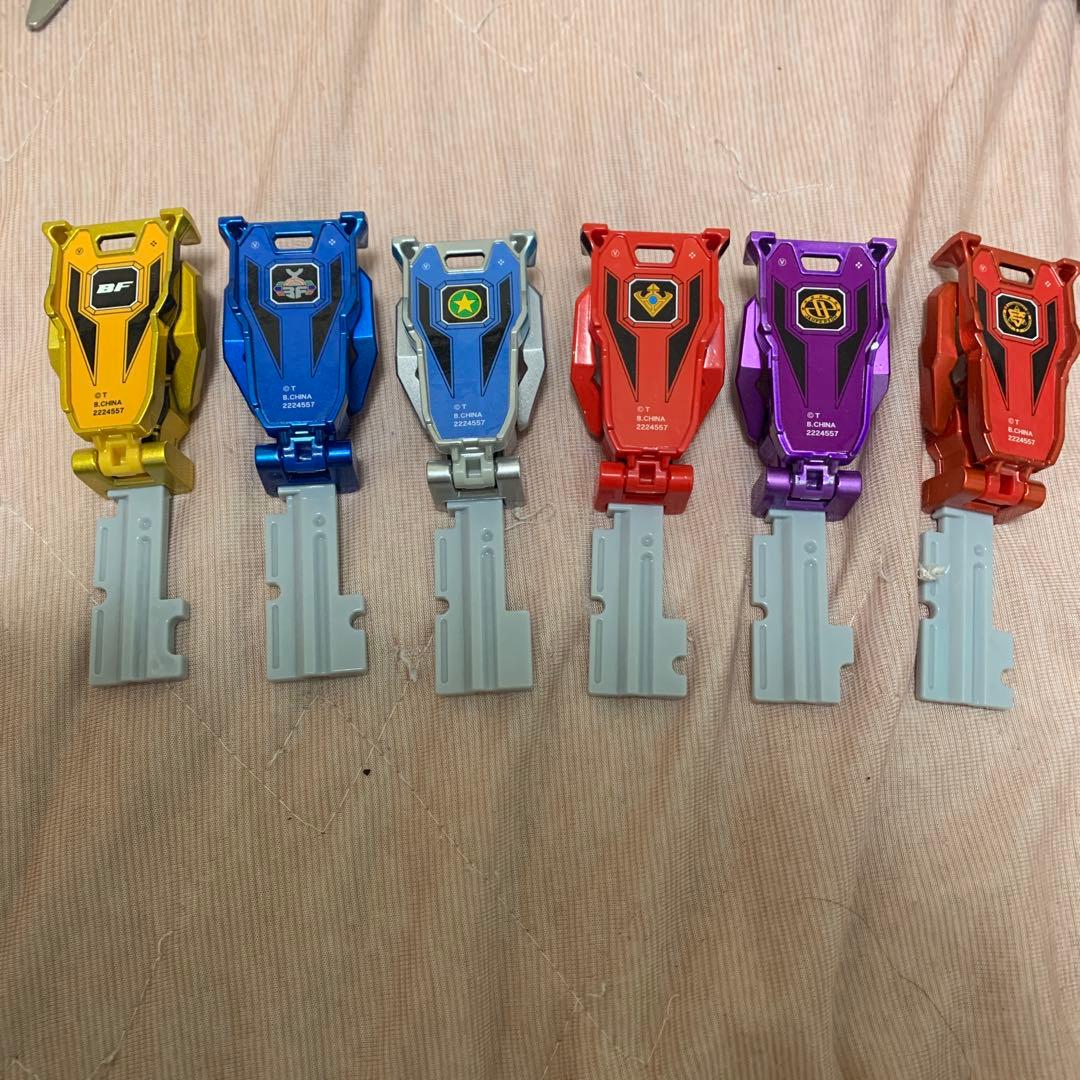 レンジャーキー、メタルヒーローキー