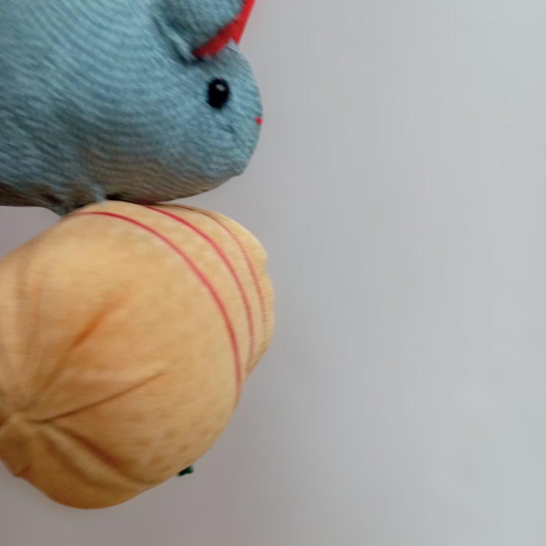 女の子の幸せを願って作られています。つるし雛　手縫い