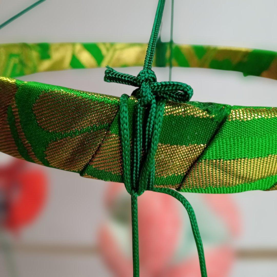 女の子の幸せを願って作られています。つるし雛　手縫い