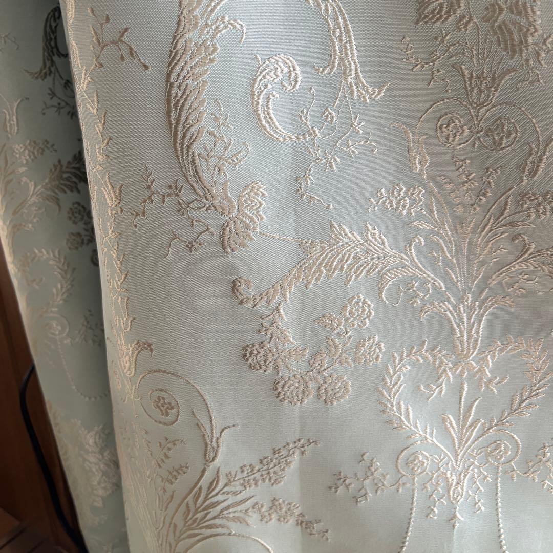 【ゆう】　セシール　掃き出し窓用カーテン　2セット