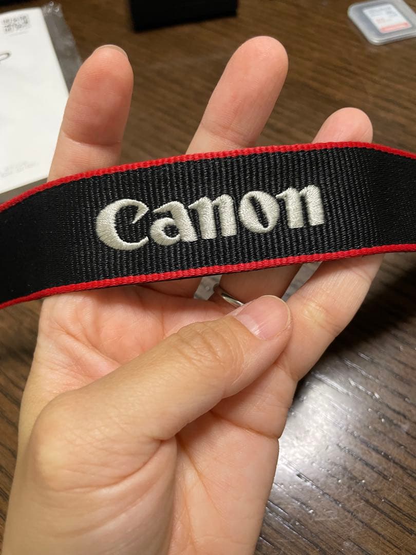 【美品】Canon EOS RP フルサイズミラーレス一眼カメラ 本体