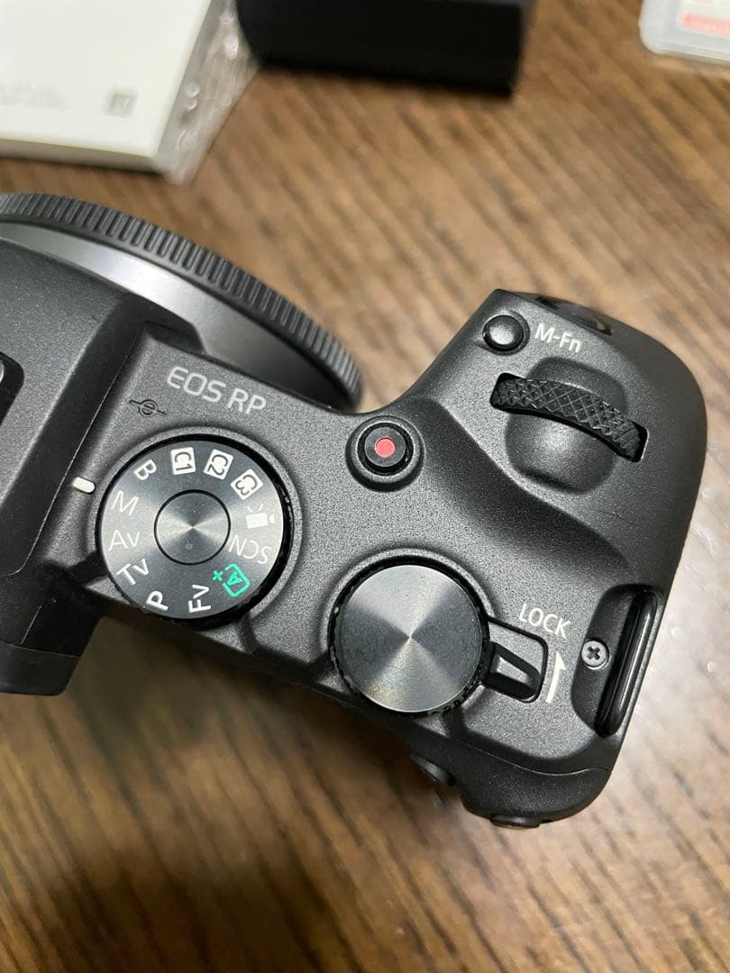 【美品】Canon EOS RP フルサイズミラーレス一眼カメラ 本体