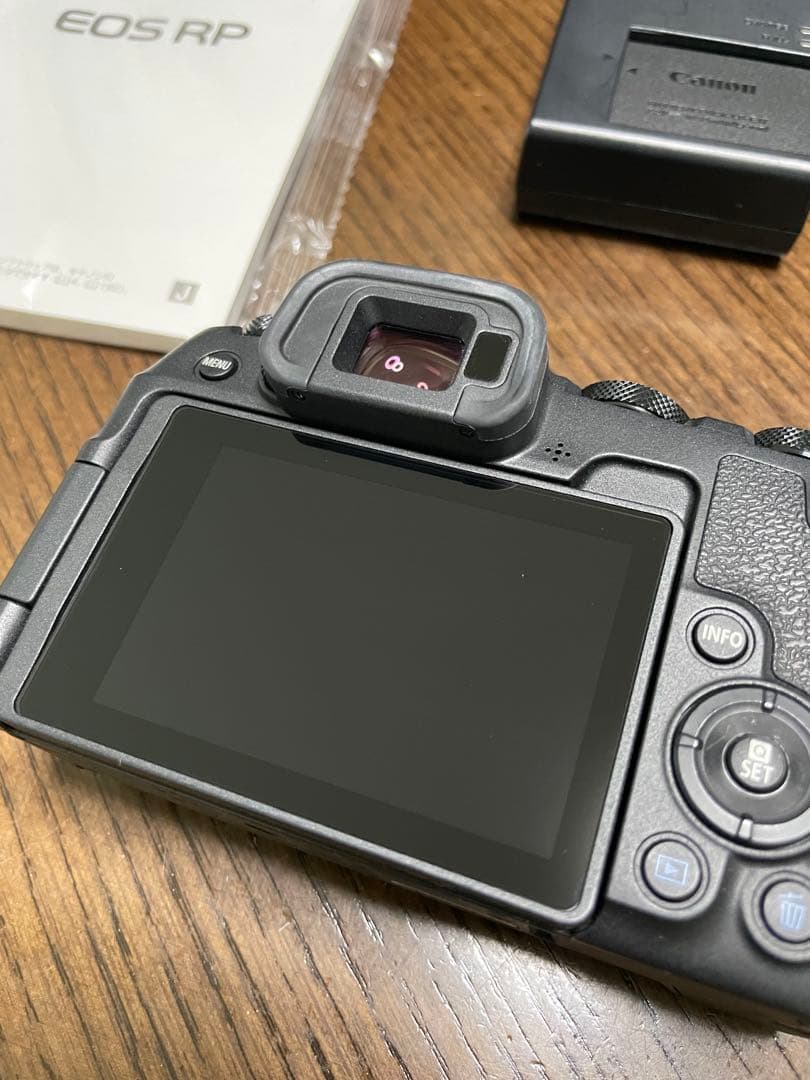 【美品】Canon EOS RP フルサイズミラーレス一眼カメラ 本体