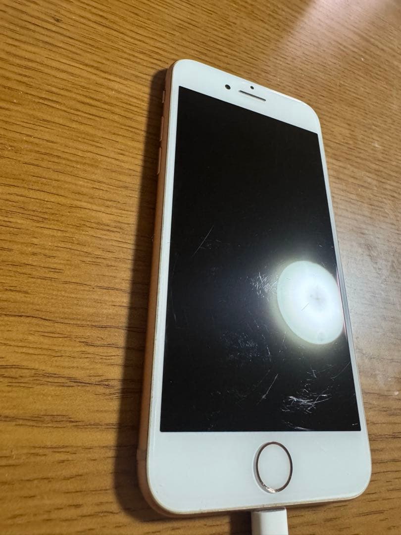 iPhone8 64G ピンクゴールド　バッテリー交換推奨