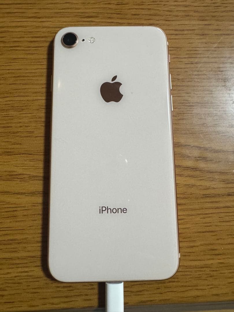 iPhone8 64G ピンクゴールド　バッテリー交換推奨